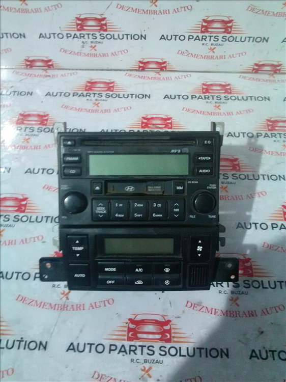 Cd player HYUNDAI TUCSON 2.0 D an fabr. 2008