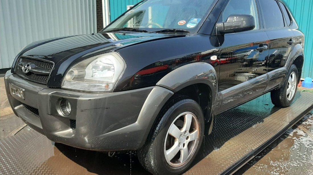 CD player Hyundai Tucson 2007 SUV 2.0 TDI