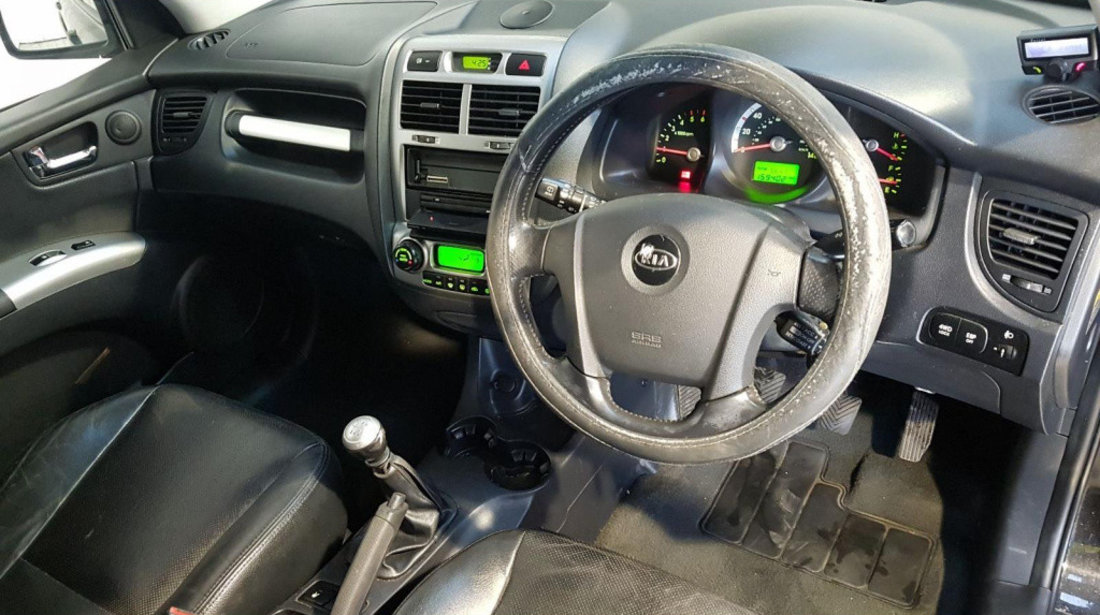 CD player Kia Sportage 2006 SUV 2.0 CRDi