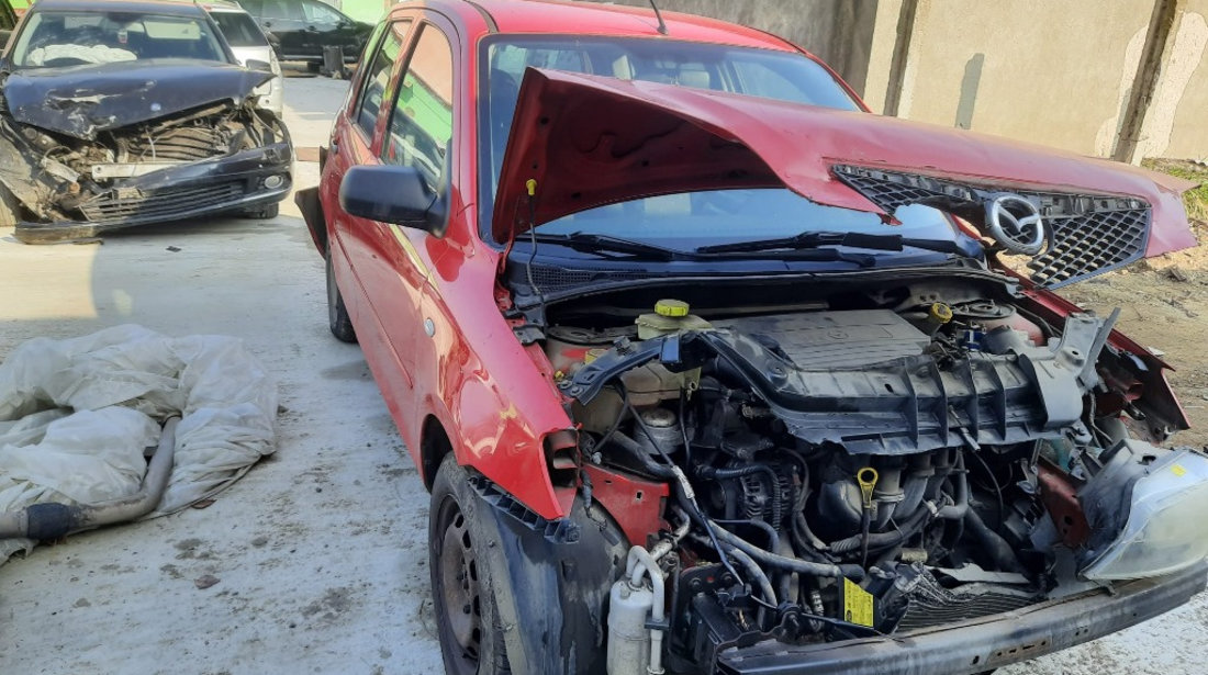 CD player Mazda 2 2005 2 1.25 benzina