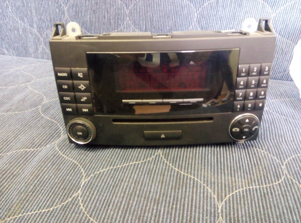 CD PLAYER Mercedes A Class W169