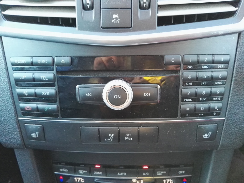 Cd player Mercedes E220 cdi w212