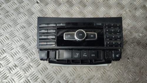 CD player / navigatie Mercedes-Benz E-Class W212 S212 motor OM 651925 an 2013 cod A2129001217 / A212...