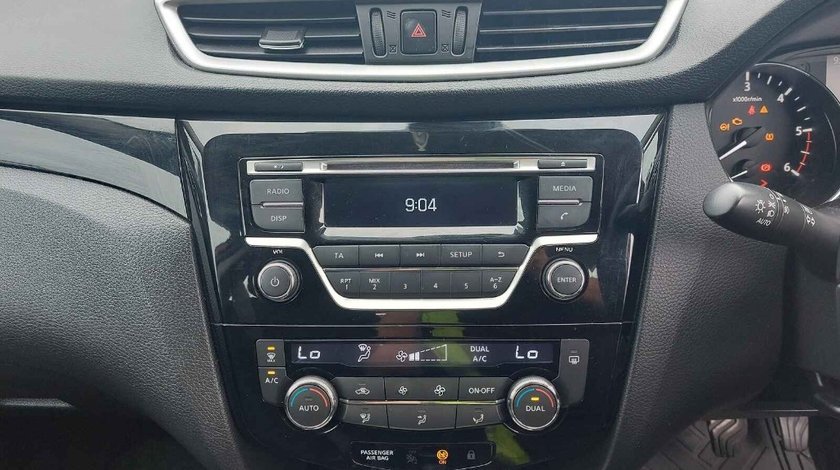 CD player Nissan Qashqai 2014 SUV 1.5 dCI