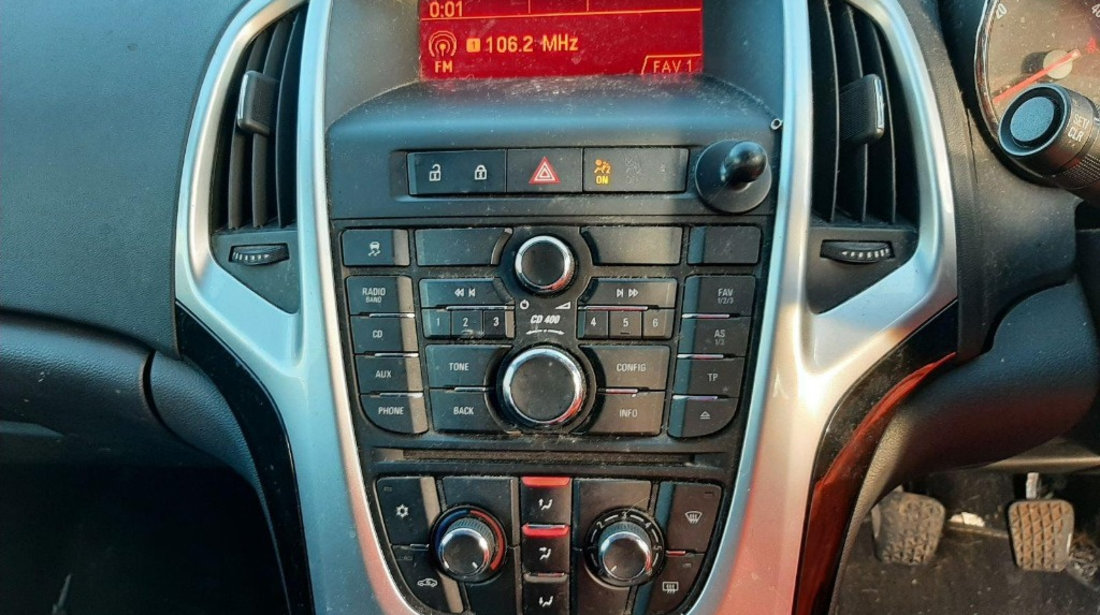 CD player Opel Astra J 2011 BREAK 1.7 DTI A17DTR