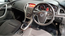 CD player Opel Astra J 2011 Break 1.7D