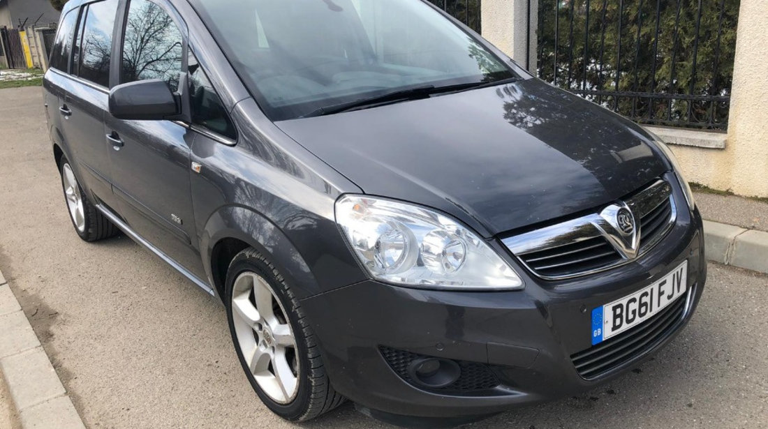 CD player Opel Zafira B 2011 Hatchback 1.7