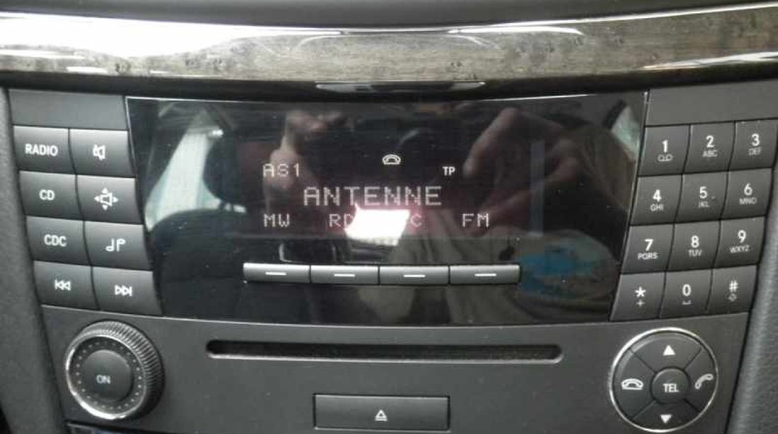 Cd Player Original Mercedes E CLASS MF2310