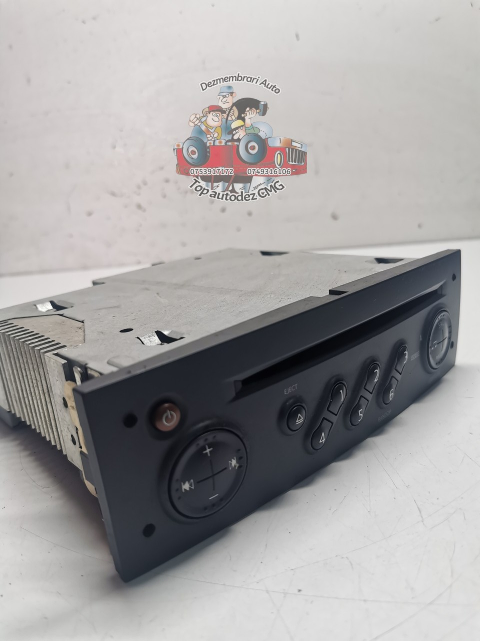 CD player Renault Megane 2 8200483757T radio CD casetofon