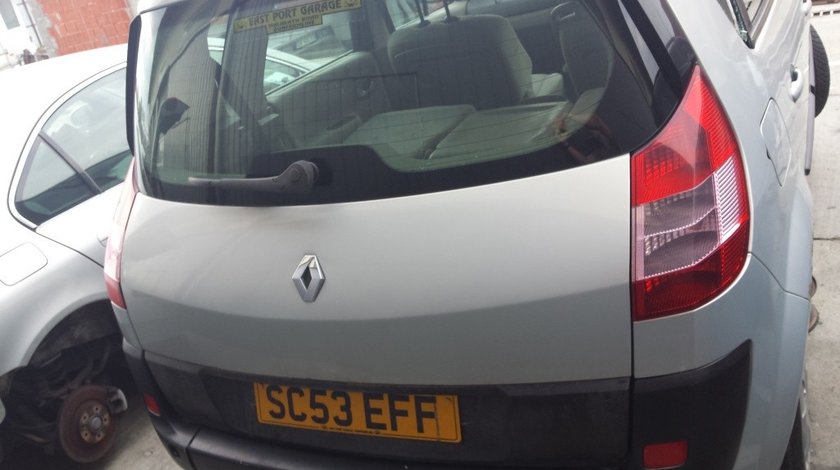 CD player Renault Scenic II 2008 Hatchback 1.6i