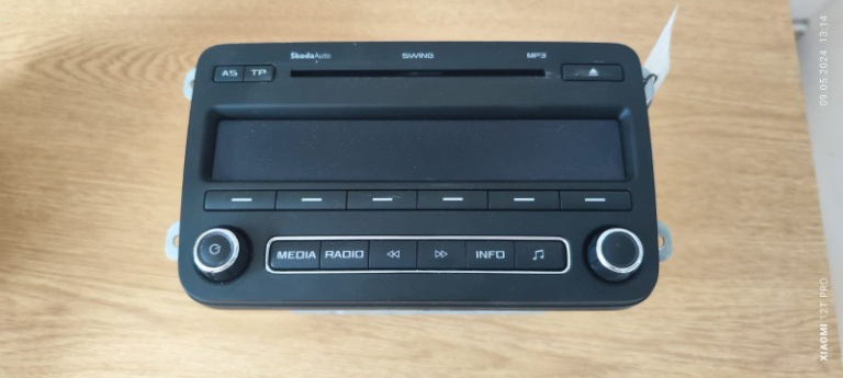 CD player Skoda Fabia 2 1.2TSI combi an de fabricatie 2011 cod 5J0035161C