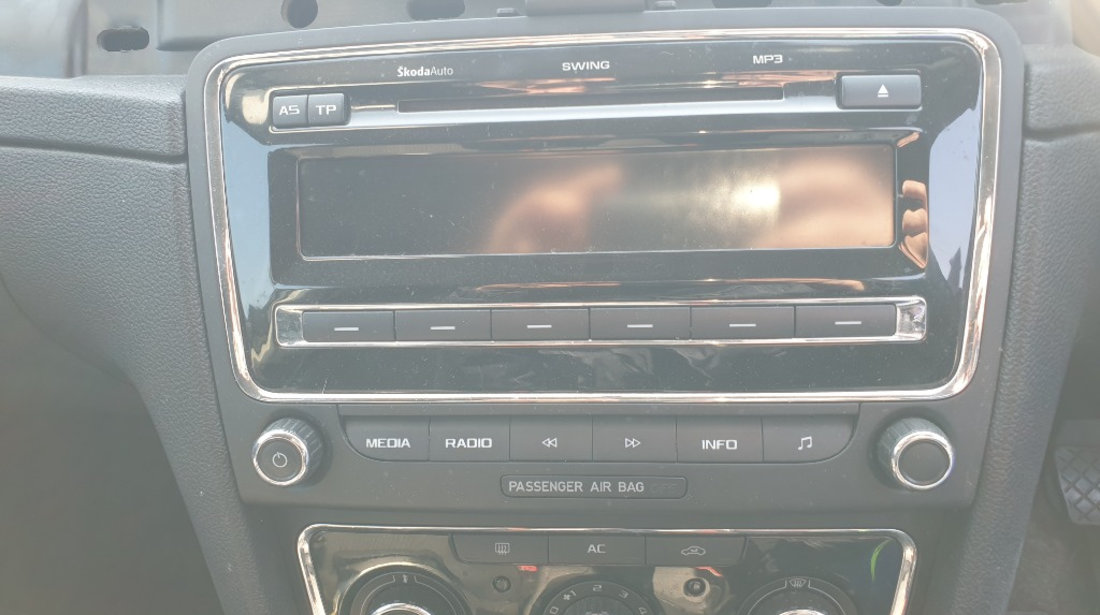 CD player Skoda Superb 2 2010 HB 1.6