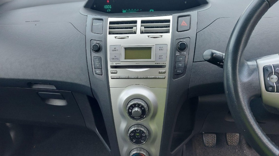 CD player Toyota Yaris 2008 HATCHBACK 1.4 d4D 11.2005 - 11.2008