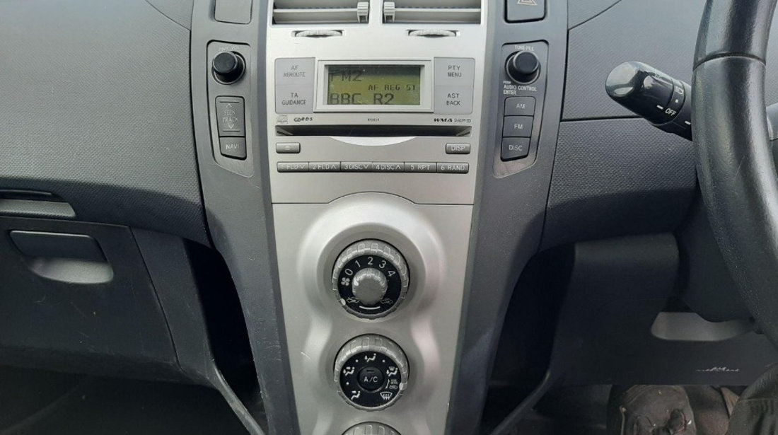 CD player Toyota Yaris 2008 Hatchback 1.4 d4d