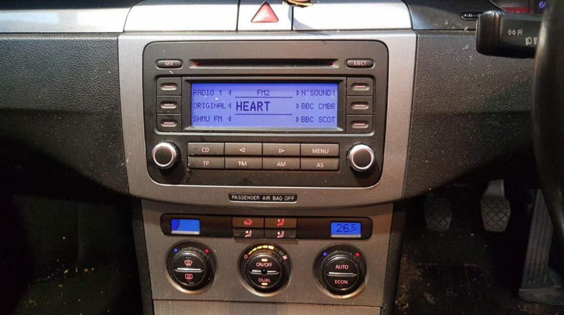 CD player Volkswagen Passat B6 2006 Break 2.0 TDi