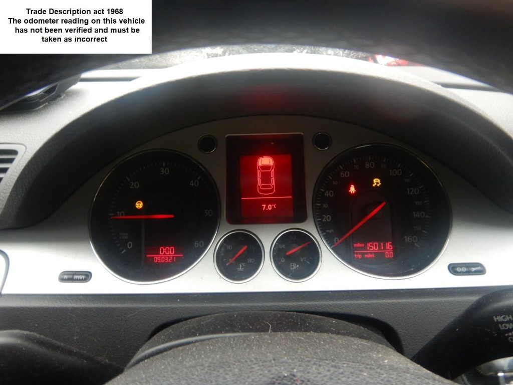 CD player Volkswagen Passat B6 2008 Sedan 1.9 TDi