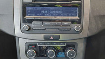 CD player Volkswagen Passat B7 2011 VARIANT 2.0 TD...