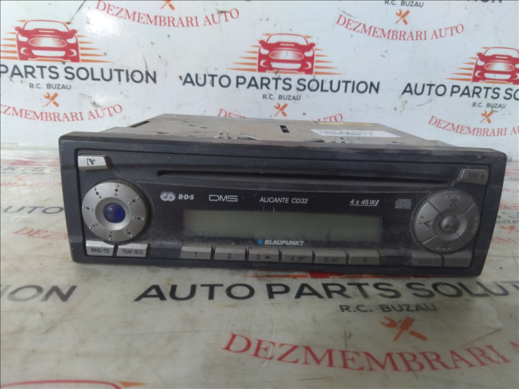 CD Player VOLKSWAGEN POLO an fabr. 2005