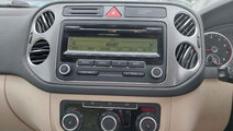 CD player Volkswagen Tiguan 2009 SUV 1.4 TSI CAVA