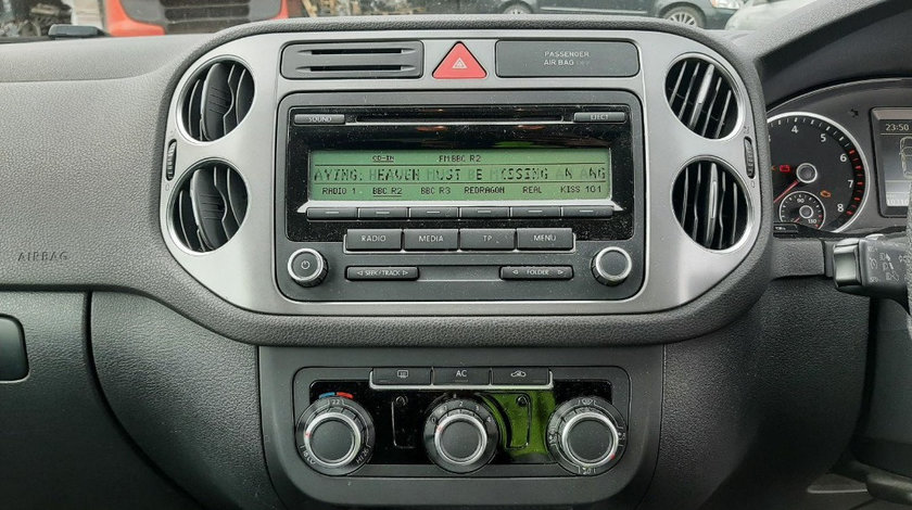 CD player Volkswagen Tiguan 2010 SUV 1.4 TSI CAVA