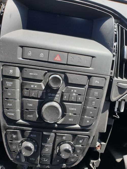 Cd400plus radio cd player ecran afisaj bord Opel Astra J