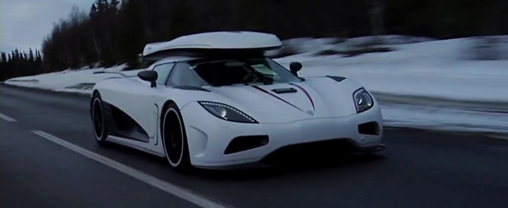 Ce-ai zice de un video cu Koenigsegg Agera R si al sau suport pentru schiuri?