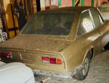 Ce mai descoperire! Zeci de masini din diferite perioade de timp au fost gasite intr-un hambar din Brazilia