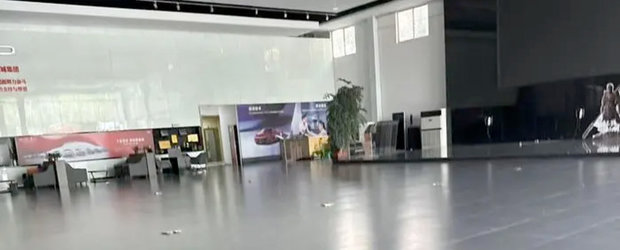 Ce risti sa patesti daca-ti cumperi masina din China. Peste 20 de dealeri auto s-au inchis peste noapte si au fugit cu banii clientilor