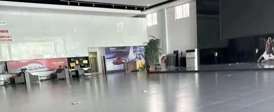 Ce risti sa patesti daca-ti cumperi masina din China. Peste 20 de dealeri auto s-au inchis peste noapte si au fugit cu banii clientilor