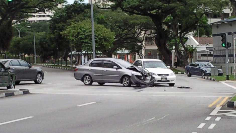 Ce sa faci in caz de accident auto?