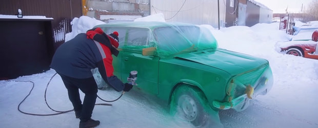 Ce se intampla daca-ti vopsesti masina la -30 de grade Celsius? VIDEO cu cel mai tare experiment de pe internet