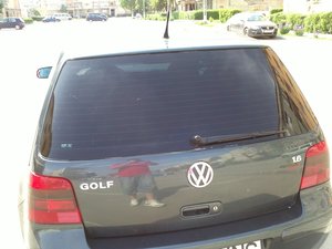 Ce transparenta au geamurile laterale / fata la un golf 4 ?