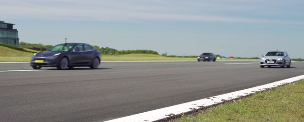 Cea mai ieftina masina de la Tesla bate Audi RS4 si BMW M3 de parca ar avea motoare diesel. VIDEO ca sa te convingi si singur