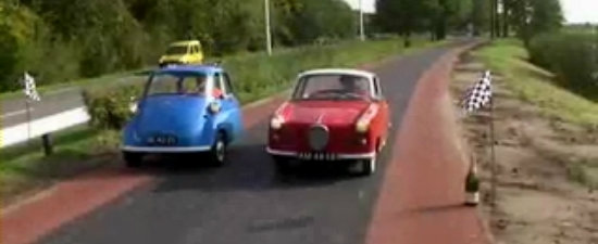 Cea mai incitanta cursa din toate timpurile: Goggomobil Coupe vs. BMW Isetta Cea mai incitanta cursa din toate timpurile: Goggomobil Coupe vs. BMW Isetta