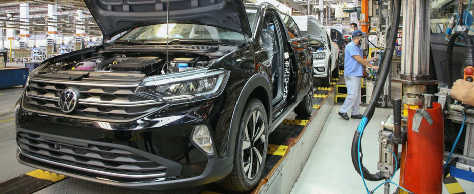 Cea mai noua masina de la Volkswagen e acest SUV Coupe pe care si-l permite oricine. Imagini exclusive de pe linia de productie Cea mai noua masina de la Volkswagen e acest SUV Coupe pe care si-l permite oricine. Imagini exclusive de pe linia de productie