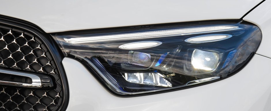 Cea mai noua masina lansata pe piata din Romania are 313 cai sub capota si 4x4 in standard, dar nu consuma decat 0.5 - 0.6 la suta Cea mai noua masina lansata pe piata din Romania are 313 cai sub capota si 4x4 in standard, dar nu consuma decat 0.5 - 0.6 la suta