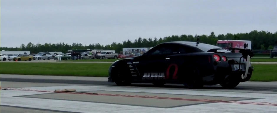 Cea mai rapida masina din lume: Alpha Omega GT-R accelereaza de la 0 la 300 km/h in 10.15 secunde!