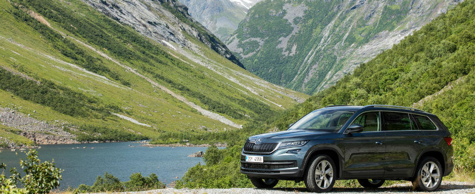 Cea mai recenta galerie foto a cehilor de la Skoda ne permite sa admiram noul Kodiaq din toate unghiurile. SUV-ul se lanseaza la Paris