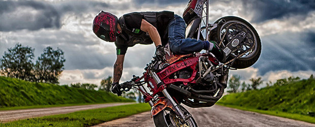 Cea mai spectaculoasa parcare a unei motociclete