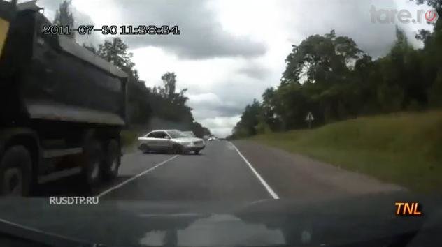 Cea mai tare compilatie de accidente din Rusia