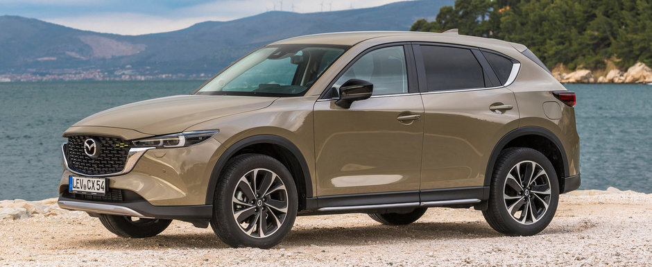 Cea mai vanduta Mazda din lume va primi, in curand, o noua generatie. Japonezii au publicat acum primele informatii si fotografii oficiale Cea mai vanduta Mazda din lume va primi, in curand, o noua generatie. Japonezii au publicat acum primele informatii si fotografii oficiale