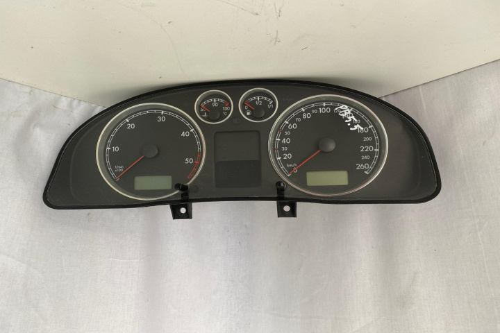 Ceas bord 88311245 Volkswagen VW Passat B5.5 [facelift] [2000 - 2005]