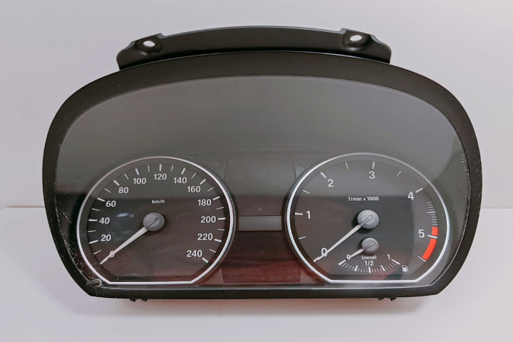 Ceas bord 916682102 BMW Seria 1 E81-E88 [2004 - 2007]
