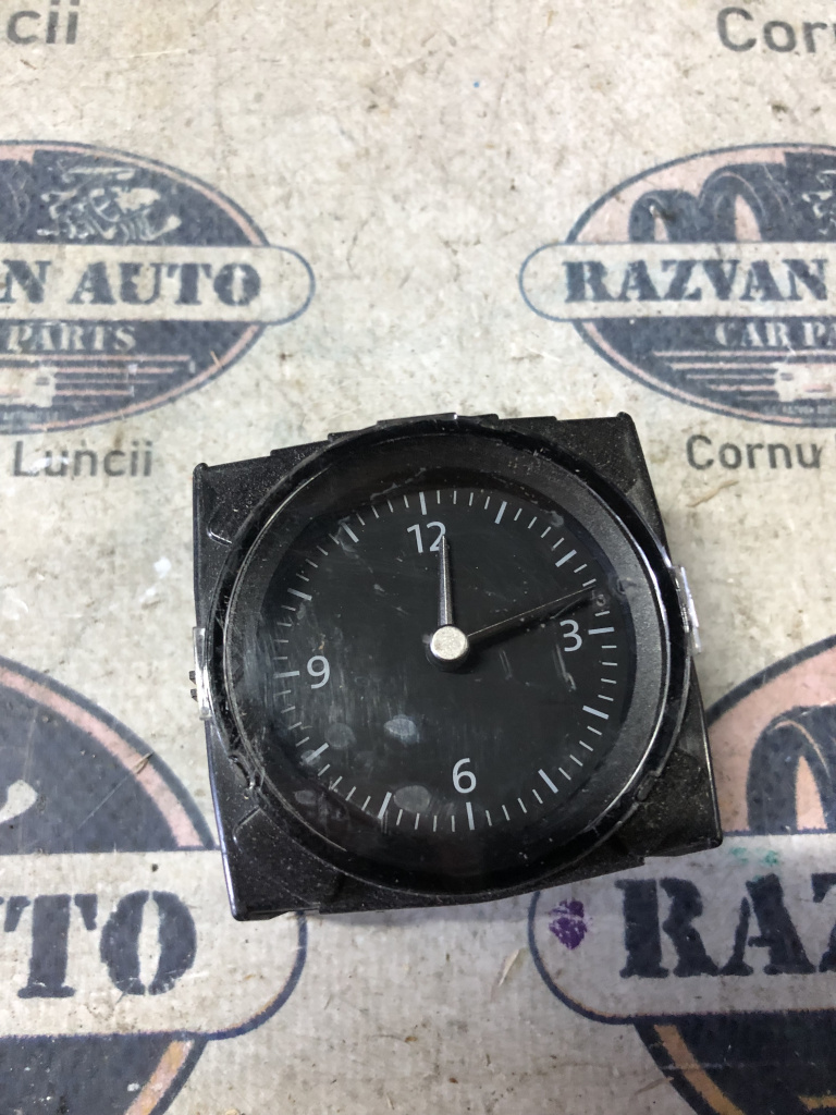 Ceas bord analogic Volkswagen Passat B8, 3G0919204C