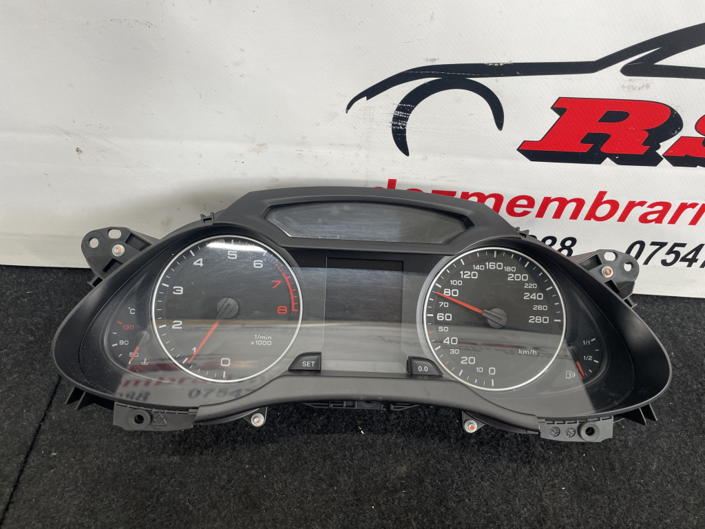Ceas bord Audi A4 B8 2.0 TFSI Quattro sedan 2011 (8K0920930M)