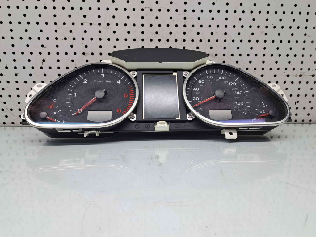 Ceas bord Audi Q7 (4LB) [ Fabr 2006-2014] 4L0920981B