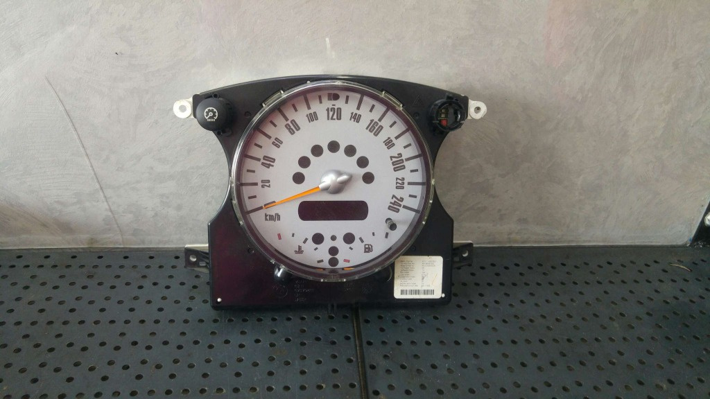 Ceas bord benzina mini cooper r50 r53 62116932507 rg21453025