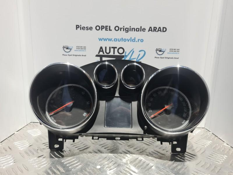 Ceas bord benzina Opel Astra J 2009-2012 1.8 ; 1.4 ; 1.6 13338430 AA5A