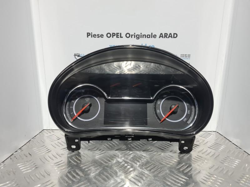 Ceas bord benzina Opel Insignia A facelift 2013-2017 1.8 T 23438131