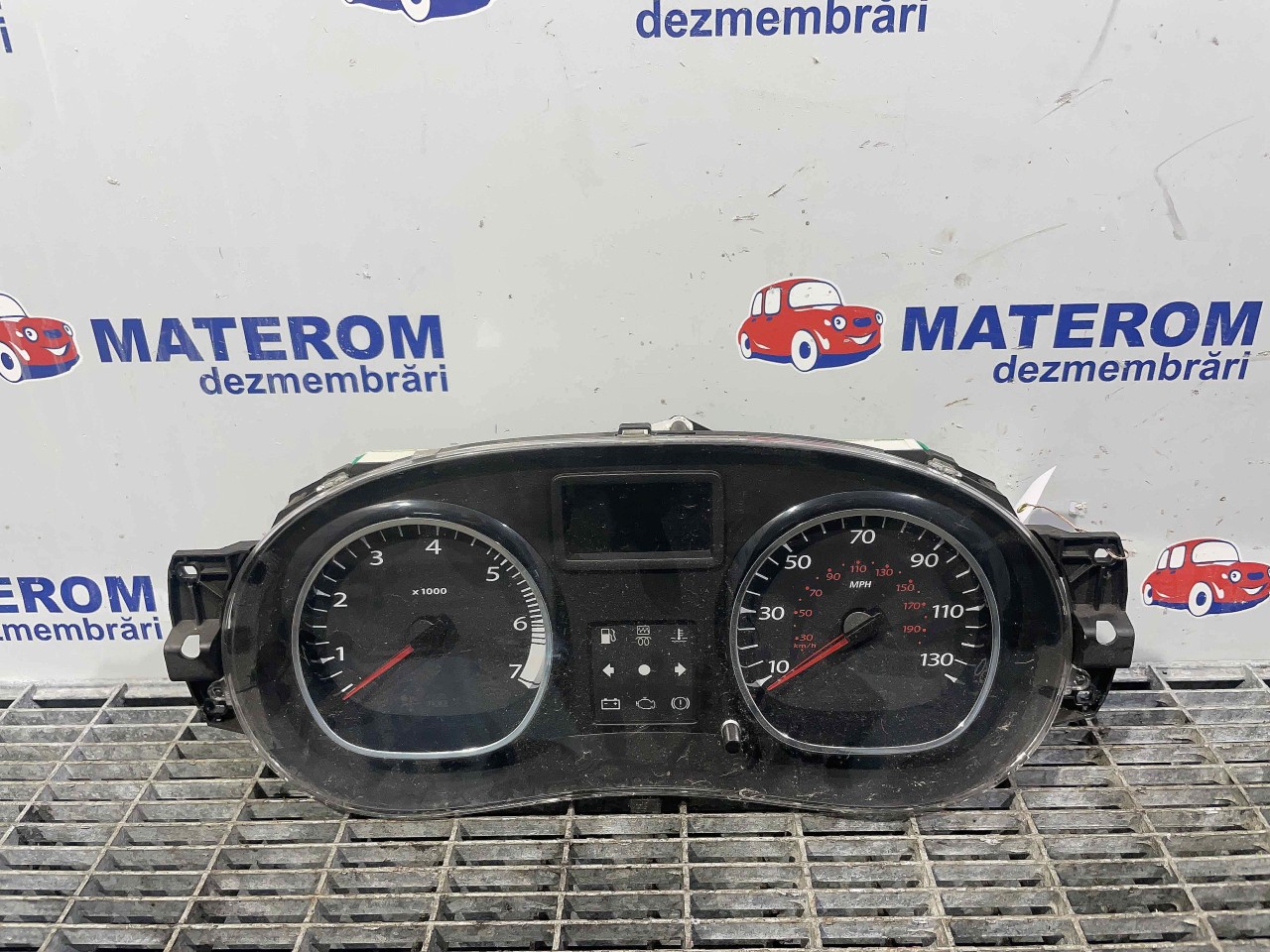 CEAS BORD DACIA DUSTER 1.5 DCI - (2010 2013)